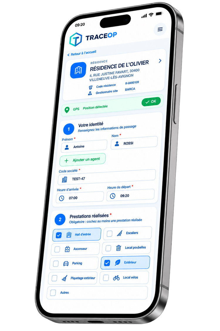 Aperçu de TRACEOP sur téléphone : identification de la résidence et saisie des prestations réalisées.